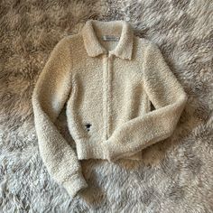 Christian Dior Ecru Wool Blend Blouson Sleeve Teddy Sweater Ivory Women's Us 2 Worn Twice, Great Condition But Sadly Too Small For Me! Measurements Pit To Pit 17" Shoulder To Shoulder 14" Length 21" Sleeve Length 29" Dior Sweater, Teddy Sweater, Downtown Outfits, Colorful Sweaters, Sweaters & Cardigans, Christian Dior, Wool Blend, Cashmere, Sweaters For Women