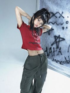 Acubi Outfit, 2000s Japanese Fashion, Grunge Tee, Y2k Crop Top, Japanese Fashion, Grunge Outfits, Star Print