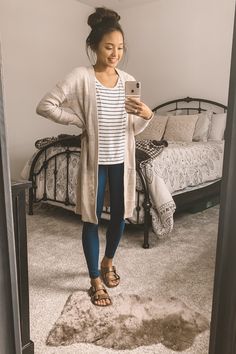 Birkenstock Sandals Outfit Summer, Birkenstock Outfit Fall, Birkenstock Sandals Outfit, Sandals Outfit Summer, Birkenstock Outfit, Creeper Minecraft, Summer Outfits For Moms, Sandals Outfit, Mama Style