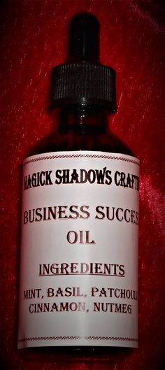 Business Success essential oil Spell Crafting, Spell Oils, Money Candle Spell, Essential Oil Perfumes Recipes, Money Spells That Work, Beauty Spells, Perfume Recipes, Candle Dressing, Spell Work