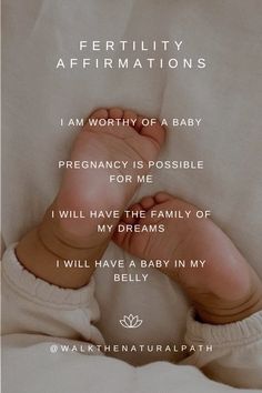 a baby's feet with the words i will have a baby in my belly