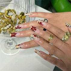 Nails With Red Flowers, Nails With Red, Classy Acrylic Nails, Unique Acrylic Nails, Pink Acrylic Nails, Square Acrylic Nails, Beauty Nail, Funky Nails, Pretty Acrylic Nails