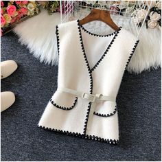 Vintage Woolen Sweater Vest Jacket Women Spring Elegant V-neck Sleeveless Waistcoats Korean Style Fashion Jackets For Women, Jackets For Women Winter, Waistcoat Fashion, Sweater Vest Jacket, Coat Korean, Woolen Sweater, Upscale Fashion, Woolen Sweaters