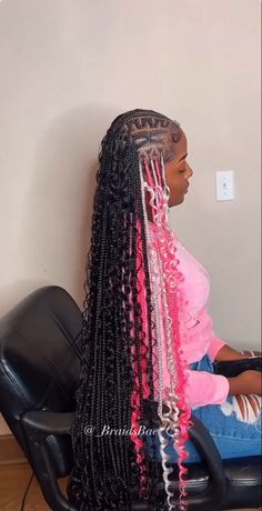 Pretty Knotless Braids With Color, Protective Styles Weave, 3 Color Combinations Braids, Braids Hairstyles For Black Women Color, Hair Styles Color Braids, Bun With Passion Twist, Cute Hairstyles For Long Hair Braids Black, Hairstyles For Black Women With Color, Cornrow Hairstyles Color