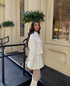 Estilo Gossip Girl, French Girl Aesthetic, Dorothy Dandridge, Black Femininity, Looks Chic, Feminine Outfit, Girly Outfits, Mode Inspiration, Lookbook Outfits