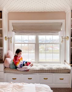 Window Seat With Bookshelves, Diy Window Bench, Reading Nook Window Seat, Window Seat Ideas, Built In Daybed, Built In Window Seat, Window Bench Seat