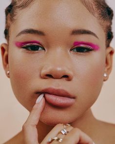 A imagem pode conter: uma ou mais pessoas e close-up K C Undercover, Storm Reid, Vogue Beauty, Teen Vogue, Beauty Editorial, Free Makeup