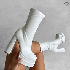 Never Worn Heel Measures Approximately 5.25 Inches/ 13.3cm - Faux Leather Upper Steve Madden White Platform Boots, White Heel Boots, White Platform Boots, White Platform Heels, Martha White, Platform Boots Women, White Ankle Boots, Cute Shoes Heels, White High Heels