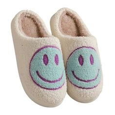 Introducing the BERANMEY Cute Smile Face Slippers for Women, the ultimate combination of comfort, style, and happiness. Pamper your feet with these perfect soft plush slip-ons that are designed to bring warmth and joy to your indoor relaxation time. These beautifully crafted smile face slippers are equally suited for women and men, offering a unisex design that caters to a wide range of sizes. Crafted with the finest materials, these slippers feature an irresistibly soft plush fabric that envelo Smile Face Slippers, Happy Face Slippers, Cute Slippers, Cute Smile, Slippers For Women, Fuzzy Slippers, Plush Fabric, Happy Face, House Slippers