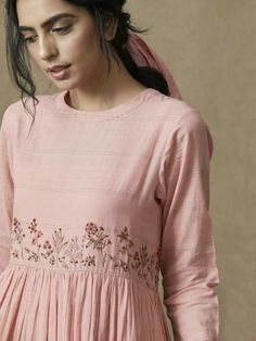 Linen Embroidery Dress, Style Kurti, Dusty Pink Dresses, Linen Embroidery, Cleaning Lady, Preppy Clothes, Kurta Neck Design