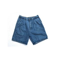 Soft, nicely worn in cotton denim jean shorts with front pleats, angled slide in pockets at front of hip and nice wide slightly belled legs. 2 back slide in horizontal pockets. High rise waist has zipper and branded copper tone Zeus horse stamp.  Mid-weight denim fabric.   M E A S U R E M E N T S Please see measurements below for an accurate fit.  Waist: 29"  Inseam: 7" Rise: 13" Hips: free to 42"  Leg hole opening: 22" Length: 18" brand/maker: ZEUS condition: good vintage condition, gently brok 80s Jeans, Preppy Shorts, Dad Shorts, 80s And 90s Fashion, Vintage Coat, Short En Jean, 80s Fashion, Denim Fabric, Jean Shorts