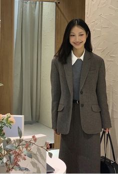 Fashion Dream Job, Outfit Korean Style, Long Skirt Fashion, Corporate Fashion, Causual Outfits, Professional Outfits, Blazer Fashion