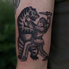 Traditional Bear Tattoo, Ox Tattoo, Gentleman Tattoo, Small Dope Tattoos, Traditional Tattoo Inspiration, Vintage Tattoo Design