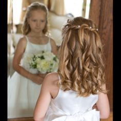 Bridesmaid hair child flower girl flowers wedding wedding ideas dress cute curls waves hairdo crystal crystals pins up twists pretty little bridal hairdresser Bridesmaid Hair Children, Hairstyle Bridesmaid, Hairstyles Bridesmaid, Bridesmaid Hair Updo