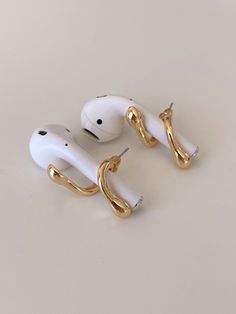 Airpods Earrings, Gold Plated Airpods Holder Earrings, AirPod Accessories, AirPod Jewelry - Etsy Soft Grunge, Bh Hacks, River Edge, Pulseras Diy, Dope Jewelry, Jewelry Lookbook, Everyday Accessories, Jewelry Inspo, Dream Jewelry