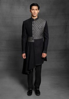 Formal Dress For Boys, Indowestern Outfits For Men, Western Dresses Online, Indo Western For Men, Indo Western Sherwani, Mens Indian Wear, Boys Kurta Design, Stylish Men Wear