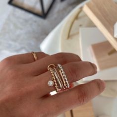 14KGF Two Tone Link Connected Rings Interlocking Ring Gold - Etsy Gold And Silver Stacked Rings, Two Toned Jewelry Aesthetic, Silver And Gold Ring Stack, Two Toned Jewelry, Chunky Ring Stack, Mixed Metal Ring Stack, Rings Layering, Silver And Gold Jewelry Mixing, Connected Rings