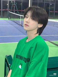 Asian Haircut Women, Fesyen Rambut Pendek, Pelo Ulzzang, Fluffy Short Hair, Short Hair Aesthetic, Asian Boy Haircuts, Hair Cut Guide, Short Hair Tomboy, Haircut Women