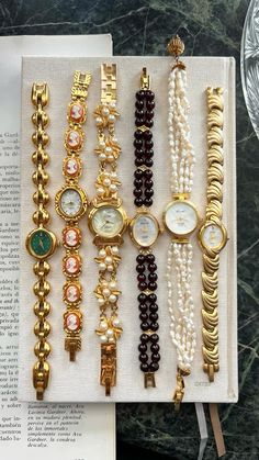 #vintage #vintagewatch #pearlwatch #garnetwatch #cameowatch #goldwatch #daintywatch #seashellwatch #classy #elegant #fashion #beautiful #fallfashion #coquette #coquettestyle #cottagecore Indian Wedding Jewelry Sets, Shiny Jewelry, Quirky Jewelry, Preppy Jewelry, Girls Watches, Indian Wedding Jewelry