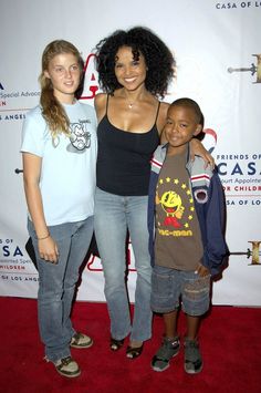 Victoria Rowell At Arrivals For Annie Opening Night Pantages Theatre Los Angeles Ca October 04 2005. Photo By Image 1 Victoria Rowell, Pantages Theatre, Zelda Art, Opening Night, Stock Paper, Fine Arts Posters, Fine Art Print, Art Poster, Posters Art Prints