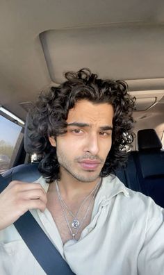 Men’s Curly Middle Part, 3a Hairstyles Men, Puerto Rican Hairstyles Men, Beach Hair Men, Round Layers Haircut Curly Hair, Mexican Curly Hair Boys, Mens Long Curly Haircut, Curly Medium Length Hair Men, Men Haircut Curly Hair Long