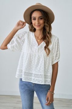 Women's Trendy Tops - Petallush Blouse Peplum, Eyelet Embroidery, Classy Casual Outfits, Boho Skirts, Classy Casual, Ruffle Shirt, Peplum Blouse, Estilo Boho, Trendy Tops