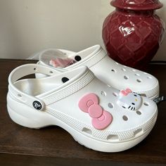 Crocs Classic Platform New Size 9 Cute Crocs Shoes, Platform Crocs, Shoes Crocs, Women's Crocs, Crocs Shoes, Christmas List, Color White, Women Shoes, Christmas