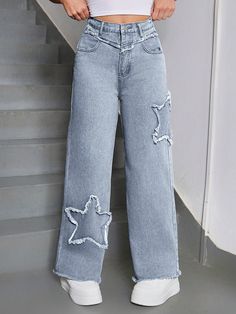 Cute Non Ripped Jeans, Clothing Styles For Teens, Summer Teen Outfits, Patched Jeans Outfit, Clothes Teen Girl, Stars Jeans, Denim Pants Outfit, Jeans With Patches