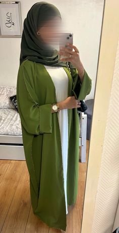 Green Hijab, Abaya Kimono, Abaya Style, Modesty Outfits, Mode Turban