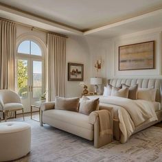 Subtle Aesthetic, Transitional Interior Design, Transitional Bedroom, Sleeping Room, Living Room Design Inspiration, Luxury Bedroom Master, Dream House Rooms, Stylish Bedroom, Bedroom Flooring