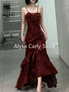 Korean Vintage Velvet Long Dress Women Luxury Slim Mermaid Spaghetti Strap Floral Dress Elegant Sexy Prom Elegant Dresses, Unique Fancy Dress, Floral Dress Elegant, Velvet Long Dress, Velvet Dress Long, Office Dresses For Women, Casual Evening, Style Office, Vintage Velvet