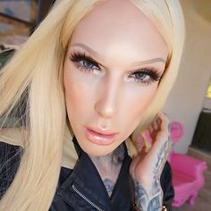 JEFFREE STAR // FEELING THE GLOW.... ✨ Just filmed a review/swatch video of the new #ChampagneGlow collection by @jaclynhill X @beccacosmetics  It will be up on my channel tomorrow!!! The Glow, Jeffree Star, Makeup Nails, Wedding Makeup, Nose Ring, Photo And Video, Instagram Photos, Stars