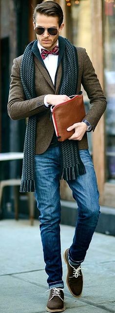 Dress like, Carry yourself like, Associate yourself with people that look like they own the place. | More outfits like this on the Stylekick app! Download at http://app.stylekick.com Latina Outfit, Blazer Casual, Suits Men, Ray Ban Wayfarer, Stil Boho, Hipster Man, Yellow Shirt, Brown Blazer, Mens Winter