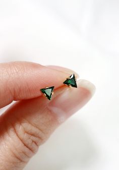 Tiny Emerald Triangle Studs // Sterling Silver or Gold Filled - Etsy Single Stone Studs Gold, Single Stone Earrings Gold, 3rd Piercings, Single Stone Earrings, 2nd Piercing, Green Stone Earrings, Emerald Studs, Lobe Piercings, Triangle Stud Earrings