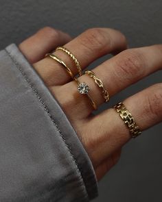 ♥ 14K Solid Gold Twist Rope Stackable Ring, Minimal Stackable Band, Dainty Band, Minimalist jewellery, perfect gift for her, dainty gold ring  ✦ This 14K Solid Gold Stackable Band is a perfect gift for yourself or someone you love. Discover all of the Aethalia collection, designed to be worn and treasured for a lifetime. Give some spark to your chic look! Ring Details : ♥ Metal : 14K Solid Yellow Gold  ♥ Shank Type: Straight Twisted ♥ Shank width: ~ 1,1mm ♥ Made in Hellas ✦ Please take note of t Ring Combinations Everyday, Minamilist Rings, Aesthetic Minimal Jewelry, Gold Rings Inspiration, Minimalistic Gold Rings, Minimal Ring Stack, Minimalist Ring Stack, Jewerly Stacks Gold, Minimalistic Gold Jewelry