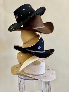 YEEHAW! Our most popular blinged out star and rhinestone cowboy hat; hand made in Los Angeles!  Want it without crystal gems? Write "NO GEMS" in the notes section! Super limited quantities! Various Colors Size chart S/M- Has elastic insert making it fit more snug- 24" around but fits 22-26" L/XL-Has elastic insert maki Rhinestone Cowboy Hat, Cowboy Accessories, Custom Cowboy Hats, Rhinestone Cowboy, Queen Hat, Black Cowboy Hat, Hat Aesthetic, Western Party, Hat Size Chart