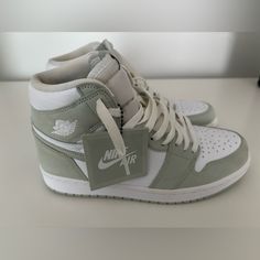 Nike Air Jordan Woman’s Size 8, Sea Foam & White Color. Used, In Great Condition, No Box Air Jordan Woman, Gold Jordans, Jordan Woman, Air Jordans Women, Shoes Nike Air, Shoe Wishlist, Cute Nike Shoes, Cute Nikes, Nike Green