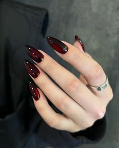 Vamp Nails, Ongles Goth, Vampire Nails, Nail Art Halloween, Kutek Disney, Dark Red Nails, Wine Nails, Nagel Tips, Goth Nails