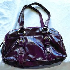 This Gorgeous Bag Is Lightly Used And Waiting For You. Purple Leather With Lilac Satin Inside. Coach Original Purse With Plenty Of Pockets In A Smaller Size. Very Functional And Stylish. Coach Mini Purse, Mini Hand Bag, Coach Leather Bag, Purple Leopard Print, Purple Purse, Purple Leopard, Bags Coach, Purple Leather, Mini Handbags