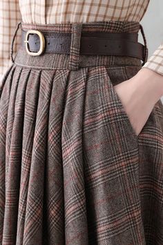 Winter Retro Plaid Midi Wool Skirt 3839 – XiaoLizi Wool Dresses Winter, Cognac Skirt Outfit, Long Flannel Skirt, Autumn Skirt Outfit Midi, Wool Skirts Outfit Winter, Vintage Plaid Skirt Outfit, Wool Outfits Woman, Winter Skirts 2023, Winter Skirt Ideas