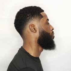 Black Man Fade Haircuts, Black Man Low Fade, Low Top Fade Black Men, Black Man Haircut Fade With Beard, Short Taper Fade Haircut Black Men, Black Men Low Fade Haircut, Short Hair Low Fade, Fade Haircut Men's Black, Low Fade Black Men