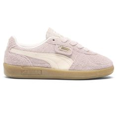 Straight from the archives, it's the PUMA Palermo. This classic terrace shoe is revived today with its signature T-toe construction. This sneakers features a hairy suede upper with a leather Formstrip. $79.95 Puma Shoes Women Sneakers, Womens Pink Sneakers, Puma Shoes Women, Puma Palermo, Womens Puma, Puma Suede, Pink Sneakers, Puma Sneakers, Lace Up Sneakers