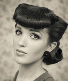 Image result for 60's flip hairstyle Retro Bangs, Bumper Bangs, Easy Vintage Hairstyles, 1950s Hairstyles, Bangs Tutorial