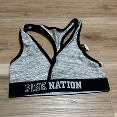 Nwt Pink Sports Bra Grey Size Xs Sweat-resistant Pink Sports Bra, Pink Sports Crop Top With Built-in Bra, Pink Go-dry Medium Support Sports Bra, Pink Sports Bra With Light Support And Micro-elastic