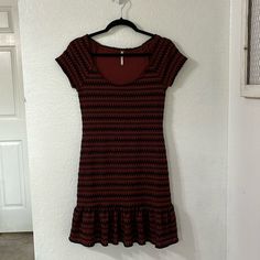 Free People Ruffle Mini Dress Size Small. Black And Maroon Colors, Lined, Slight Stretch, Never Worn, No Flaws, Scoop Neck Line, Nwot! Measurements: P2p: 14.5” (Stretches To 19”) Length: 34.5” (Shoulder To Hem) Sublimation Ideas, Digital Closet, Striped Knit Dress, Chiffon Mini Dress, Purple Mini Dresses, Linen Mini Dress, Mini Tank Dress, Women Long Sleeve Dress, Ruffle Mini Dress