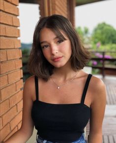 Shoulder Length Bob Haircuts For Women, Shoulder Length Hair No Bangs, Haircut Inspo, Chin Length Hair, Lob Haircut, Short Layered