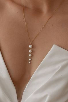 Beaded Wedding Necklace, Jewelry Elegant Classy, Elegant Necklaces Classy, Elegant Jewelry Classy, Wedding Necklaces For Bride, Neckline Jewelry, Bride Accessories Jewelry, Gold Beads Chain, Pearl Wedding Necklace