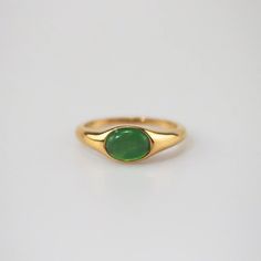 Green Cats Eye Gemstone Ring - Meideya Jewelry Gem Rings Stones, Rings Stones, Turquoise Stone Ring, Gem Rings, Cats Eye Ring, Gem Jewelry, Reunion Island, Cats Eye Stone, Green Rings