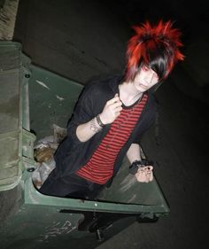 Scene Boy Hair, Emo Fashion Men, Emo Outfits 2000s, Scene Emo Aesthetic, Emo Scene Outfits, Emo Pictures, 2000s Scene