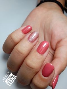 Pretty Nail Colors, Manicure Nail Designs, Christmas Gel Nails, Glitter Gel Nails, Simple Gel Nails